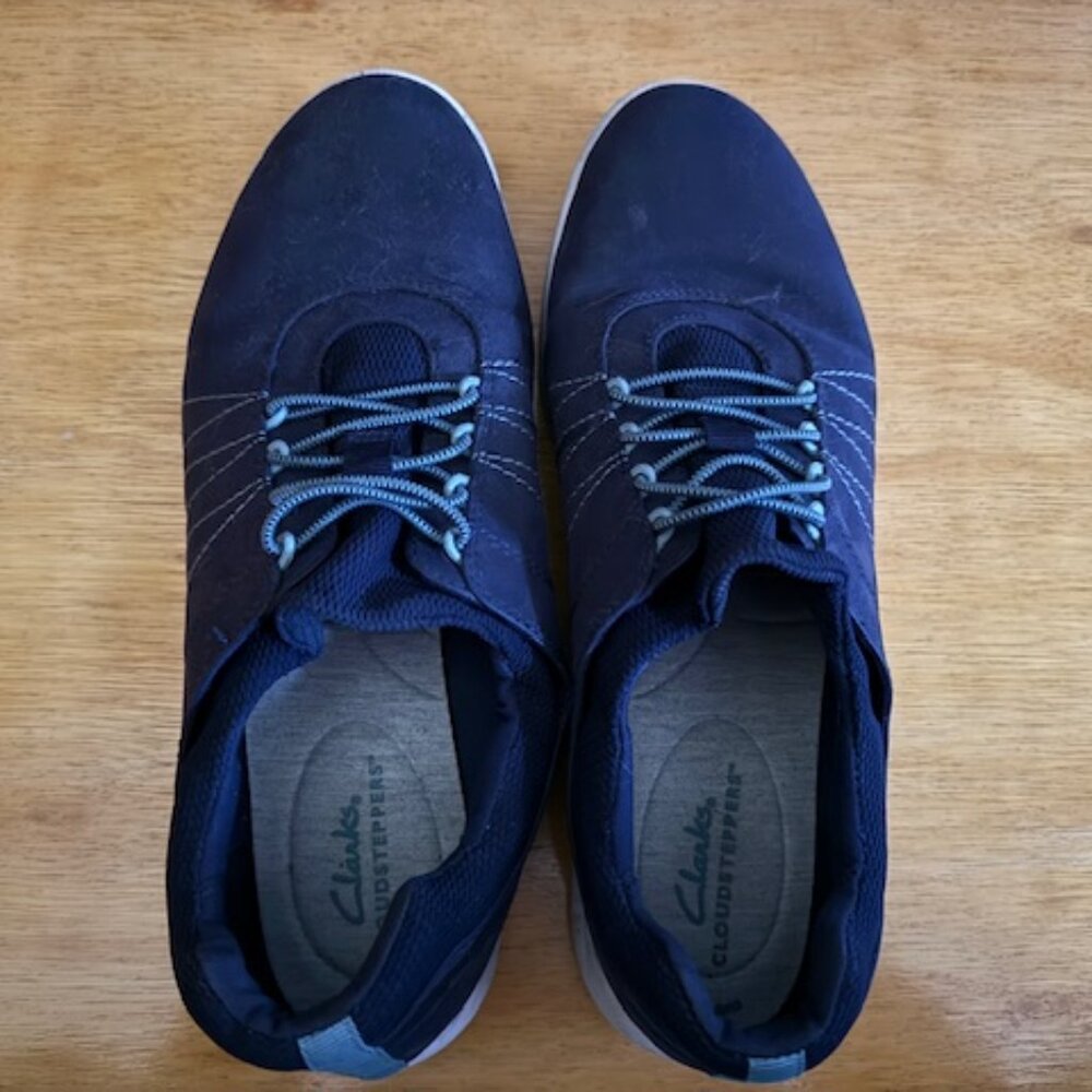 CLARKS Adella Stroll Cloudsteppers, 10M, Navy